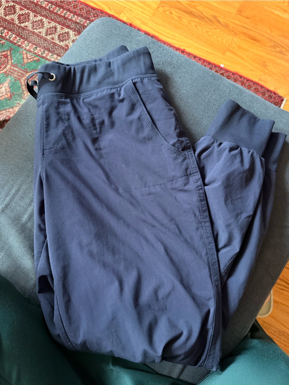 Athleta double lined navy joggers
